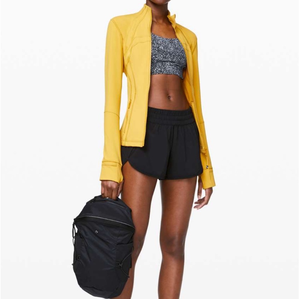 lululemon tracker V short 🐈‍⬛